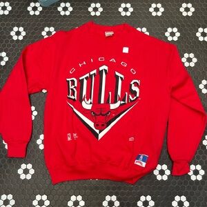 Vintage 90s Nutmeg Chicago Bulls Red Sweatshirt Size L New With Hologram Sticker